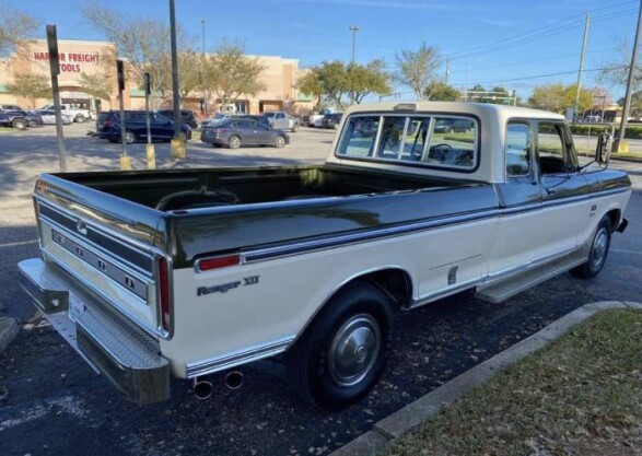 1975 Ford F-250