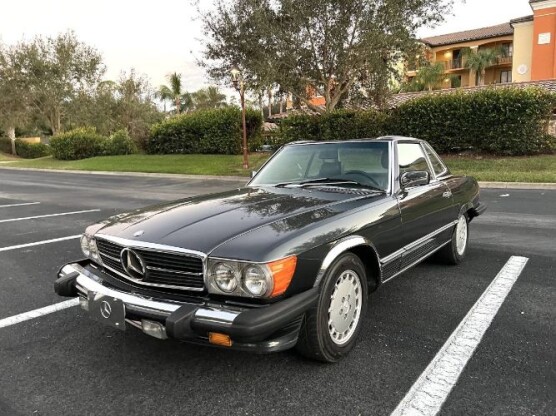 1988 Mercedes-Benz 560SL
