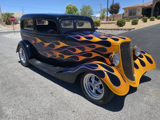 1933 Ford Sedan