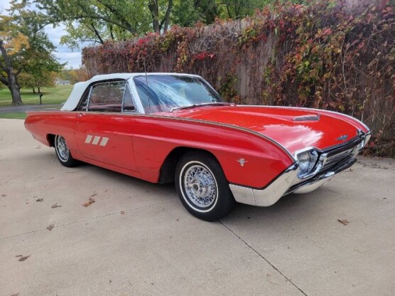 1963 Ford Thunderbird