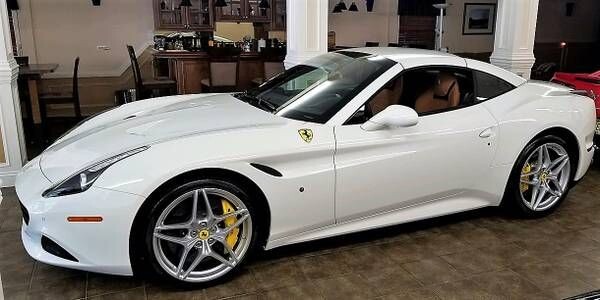 2017 Ferrari California T                                                                                        