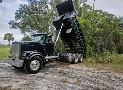 1987 Western Star                                       4900