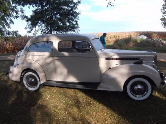 1940 Packard 110