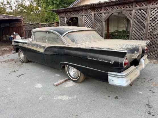 1957 Ford Fairlane