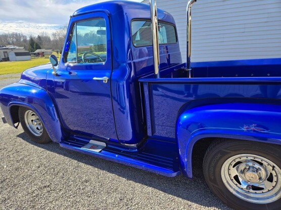 1953 Ford F-100 Pickup