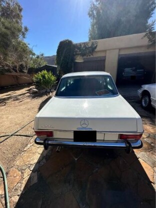 1969 Mercedes-Benz 230