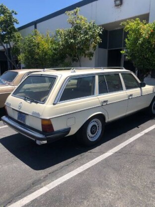 1980 Mercedes-Benz 300D