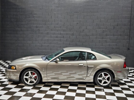 2003 Ford Mustang