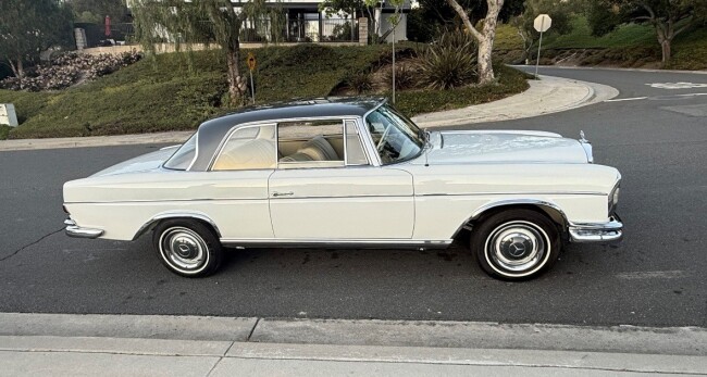 1966 Mercedes-Benz 300SE
