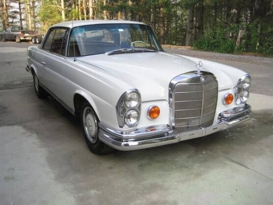 1966 Mercedes-Benz 220SE