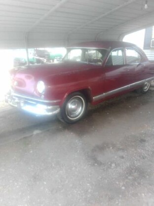 1951 Kaiser Sedan