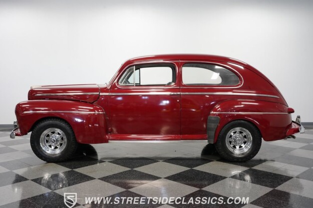 1946 Ford Deluxe