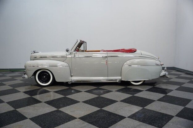 1946 Ford Deluxe