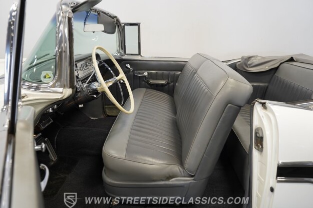 1957 Pontiac Star Chief