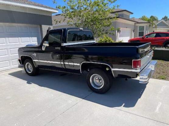 1986 Chevrolet C10 Pickup