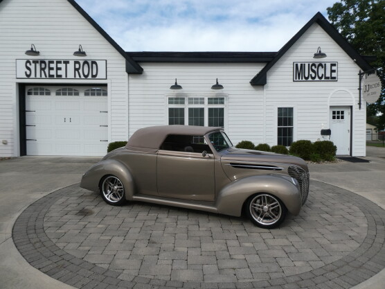 1938 Ford Roadster