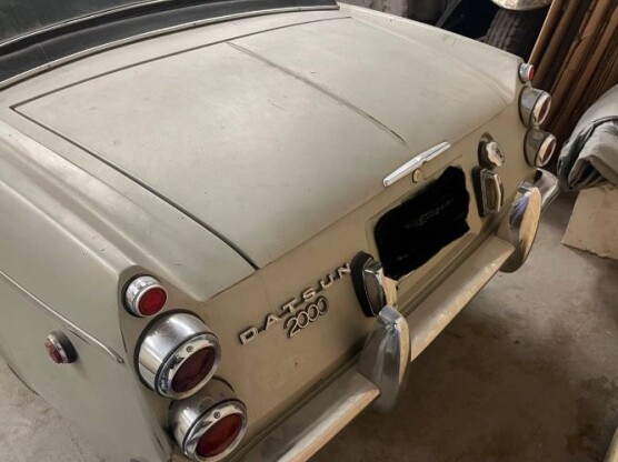 1969 Nissan 2000