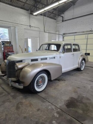 1938 Cadillac Sedan