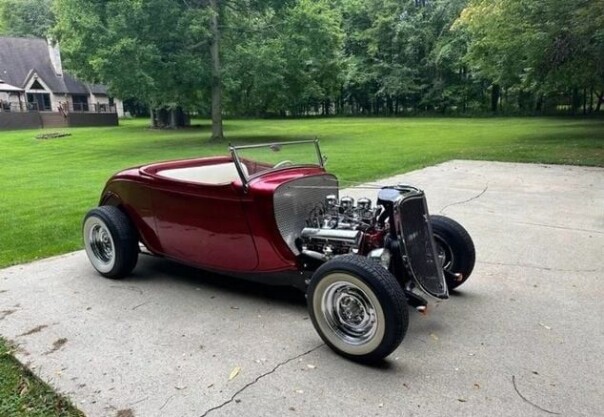 1933 Ford Roadster