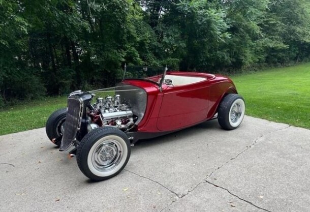 1933 Ford Roadster