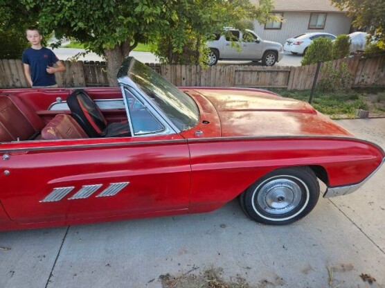 1963 Ford Thunderbird