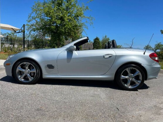 2005 Mercedes-Benz SLK300