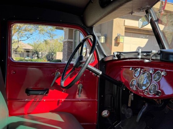 1949 Diamond T Truck