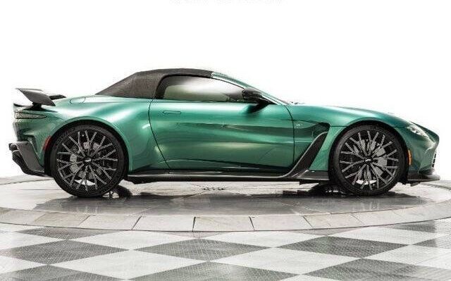 2023 Aston Martin Vantage