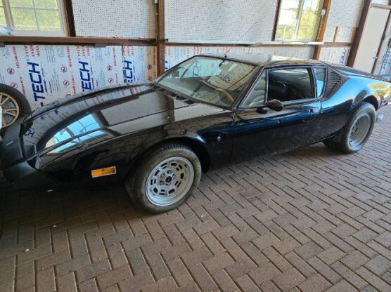 1973 DeTomaso Pantera