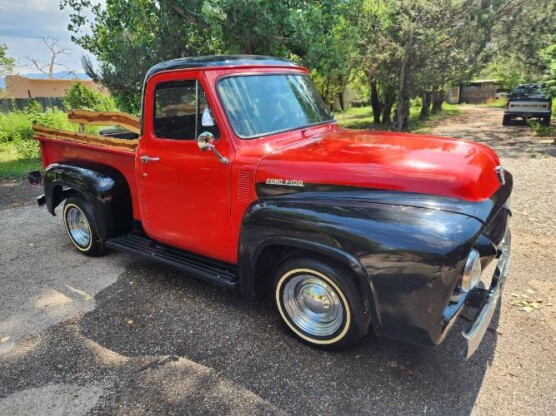 1954 Ford F-100