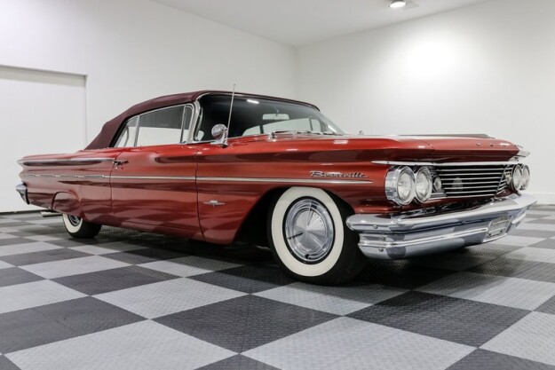 1960 Pontiac Bonneville