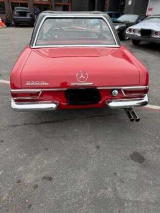 1966 Mercedes-Benz 230SL