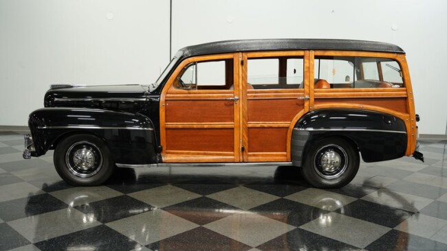 1948 Ford Deluxe