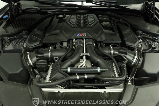 2022 BMW M5