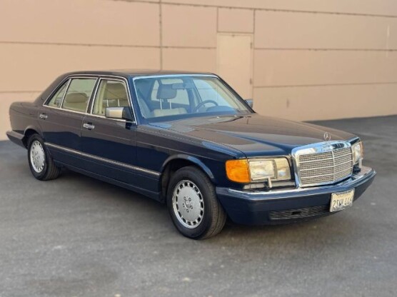1990 Mercedes-Benz 300SEL