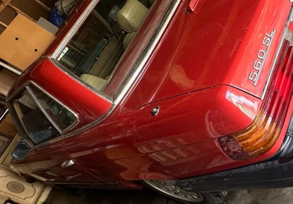 1975 Mercedes-Benz 560SL