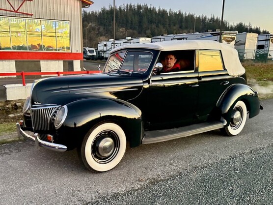 1939 Ford Deluxe