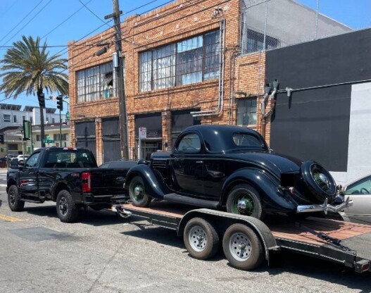 1935 Ford Deluxe