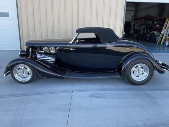 1933 Ford Roadster