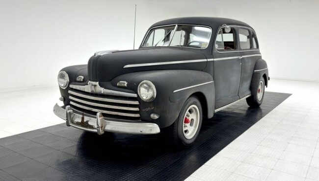 1946 Ford Deluxe