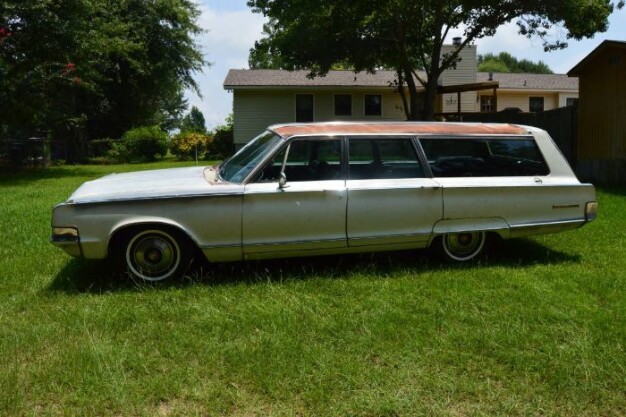 1965 Chrysler Town & Country