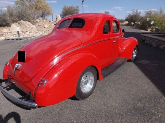 1940 Ford Deluxe