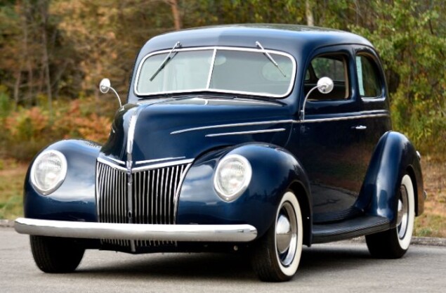 1939 Ford Deluxe