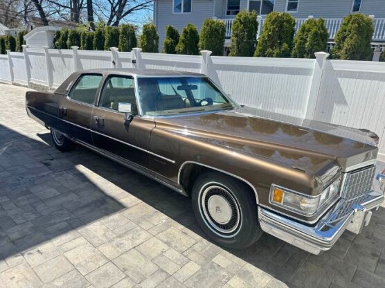 1976 Cadillac Fleetwood