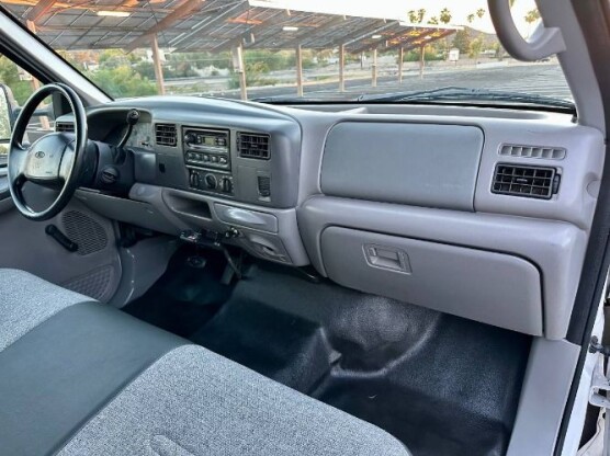 2000 Ford F-450