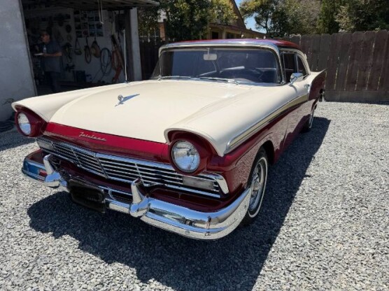 1957 Ford Fairlane