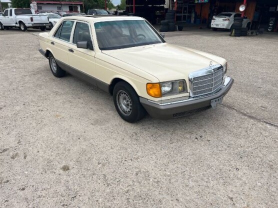 1984 Mercedes-Benz 300SE