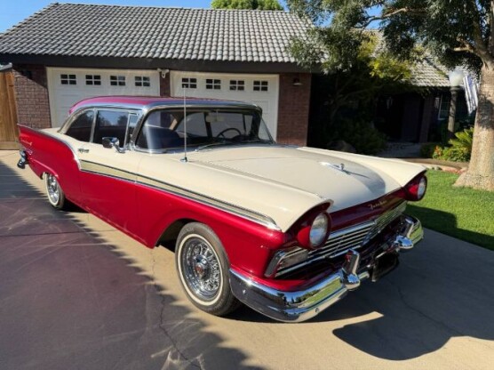 1957 Ford Fairlane