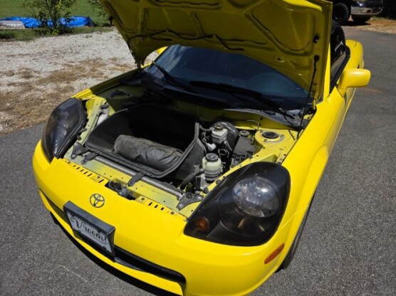 2001 Toyota MR2