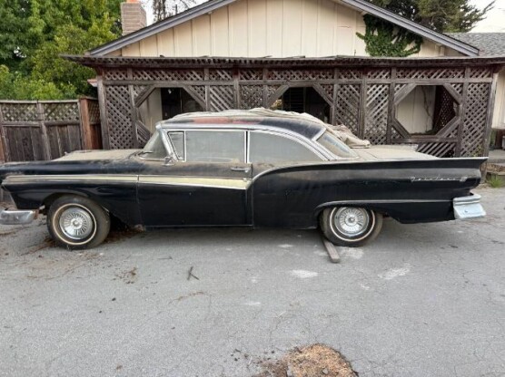 1957 Ford Fairlane